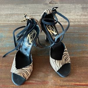 Ballroom Shoes, Elegance, Chicas, Zebra Suede Uppers, Suede Soles 3“ Heel, SZ 6